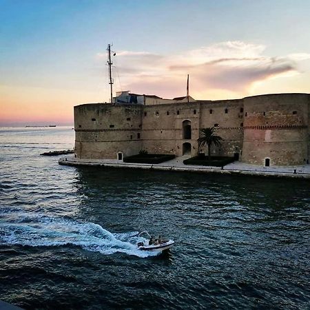 Castello Aragonese Suites Taranto Exterior foto